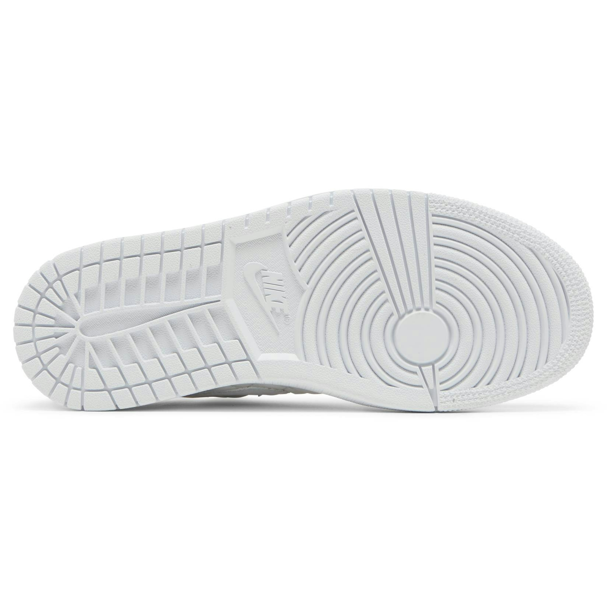 women-air-jordan-1-low-quilted-triple-white-db6480-100-n3ueu.jpeg