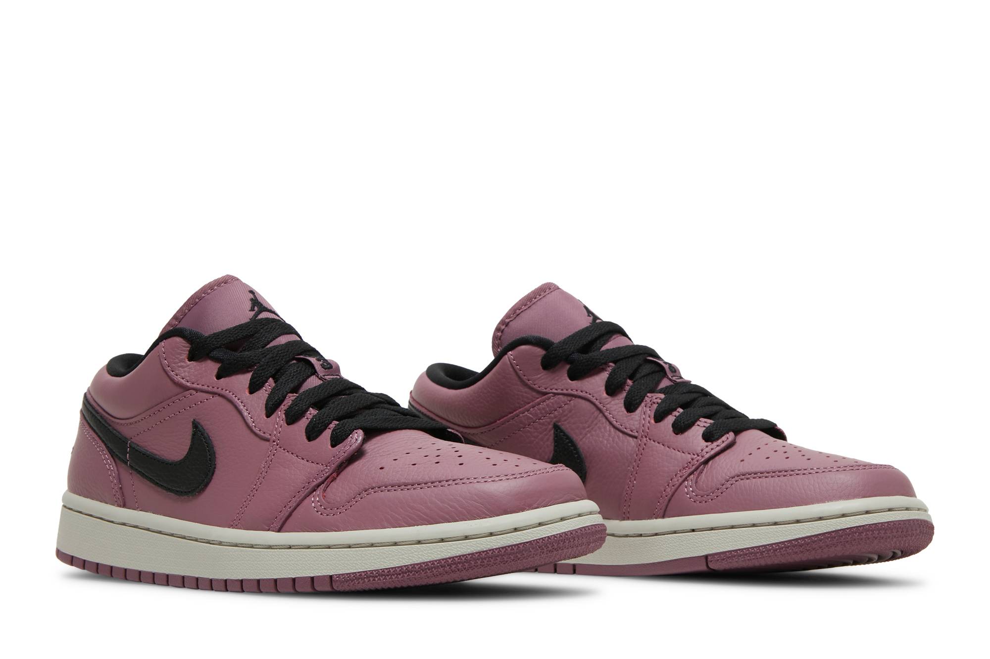 women-air-jordan-1-low-se-light-mulberry-dc7268-500-pjpsq.jpeg