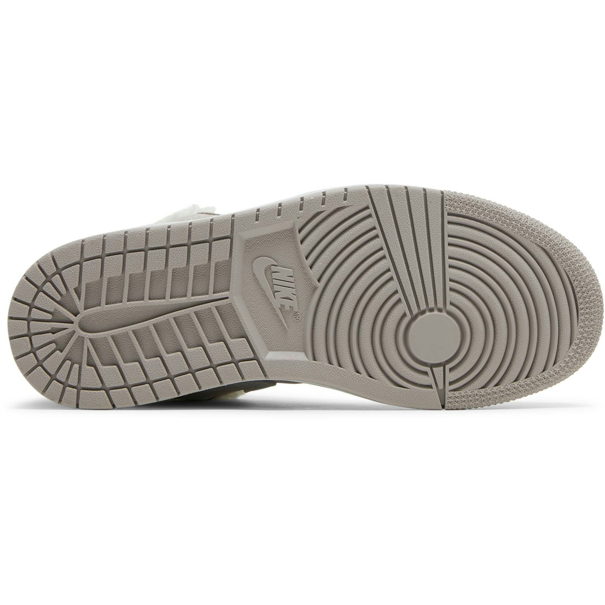 women-air-jordan-1-low-se-sherpa-fleece-do0750-002-kurwk.jpeg