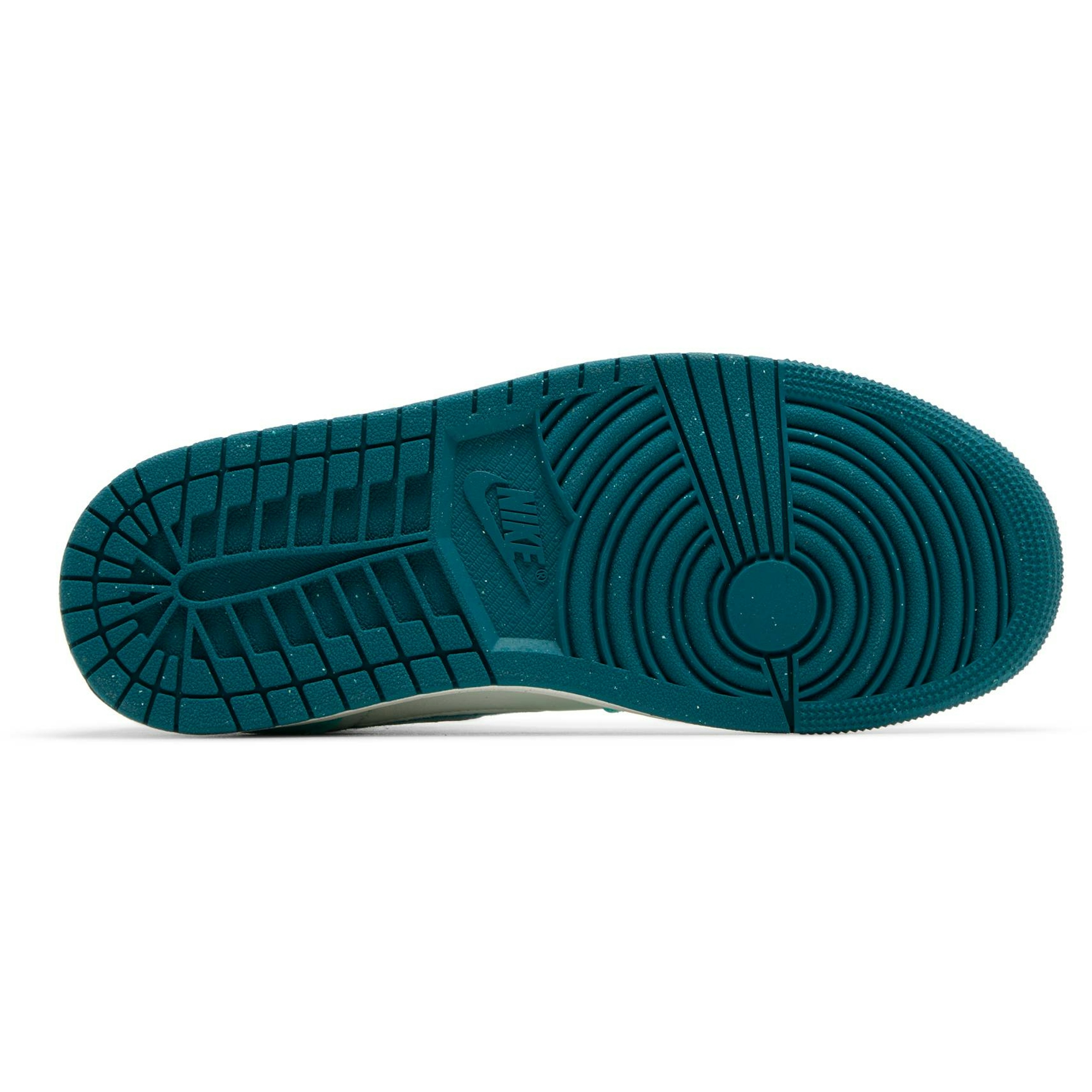 women-air-jordan-1-mid-bleached-turquoise-dz3745-300-fvucn.jpeg