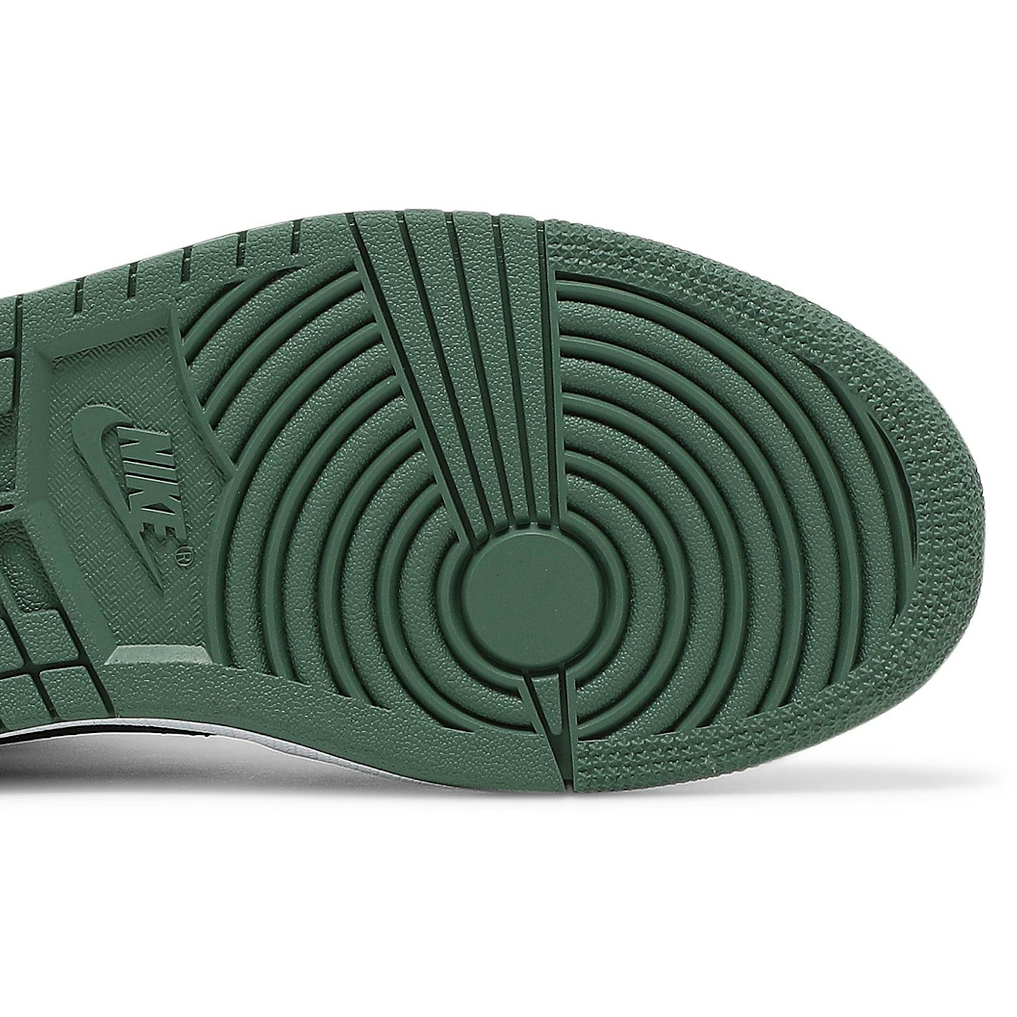 women-air-jordan-1-mid-se-dutch-green-cz0774-300-fqyid.jpeg