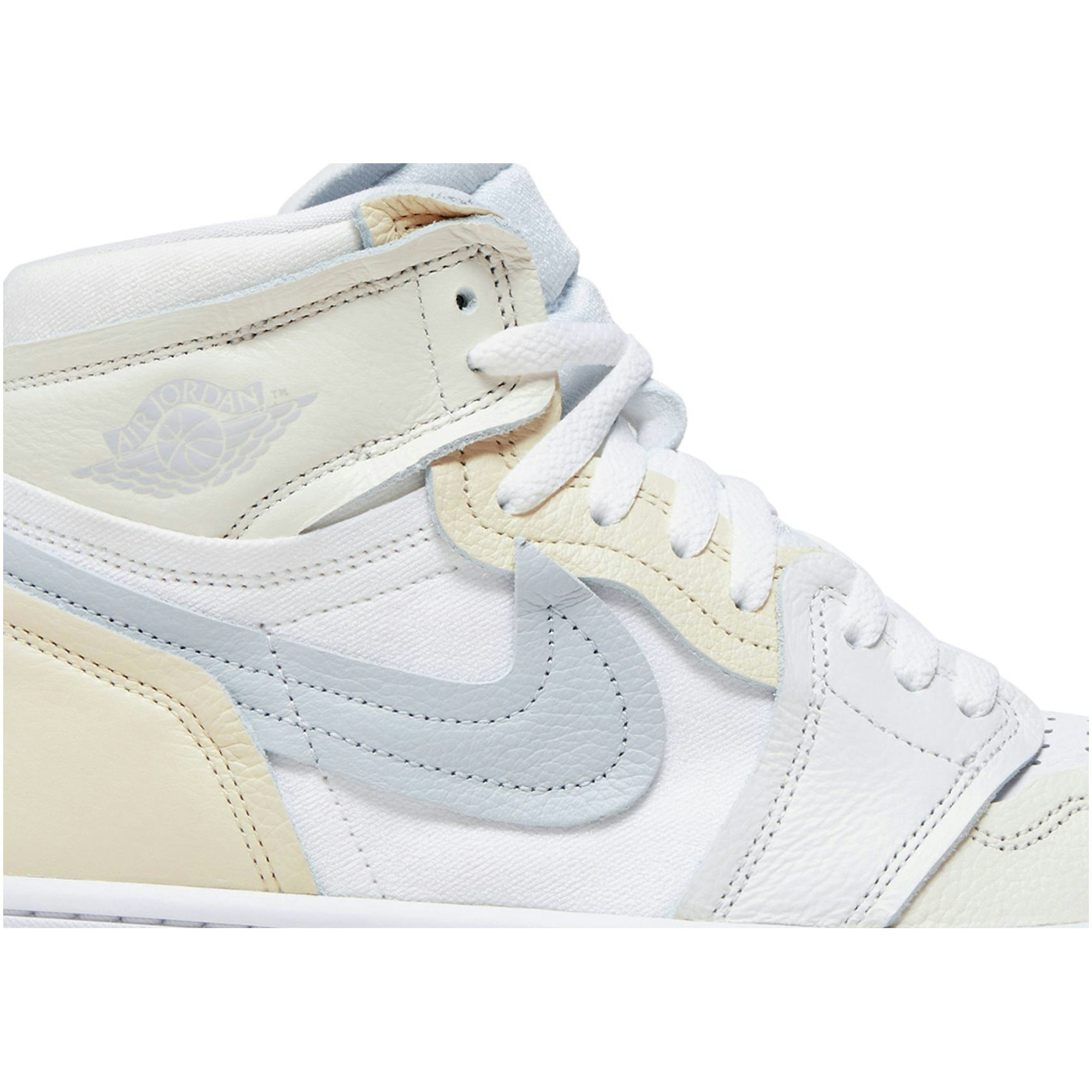 women-air-jordan-air-1-high-mm-coconut-milk-fb9891-100-nicesnk-ryup3.jpeg