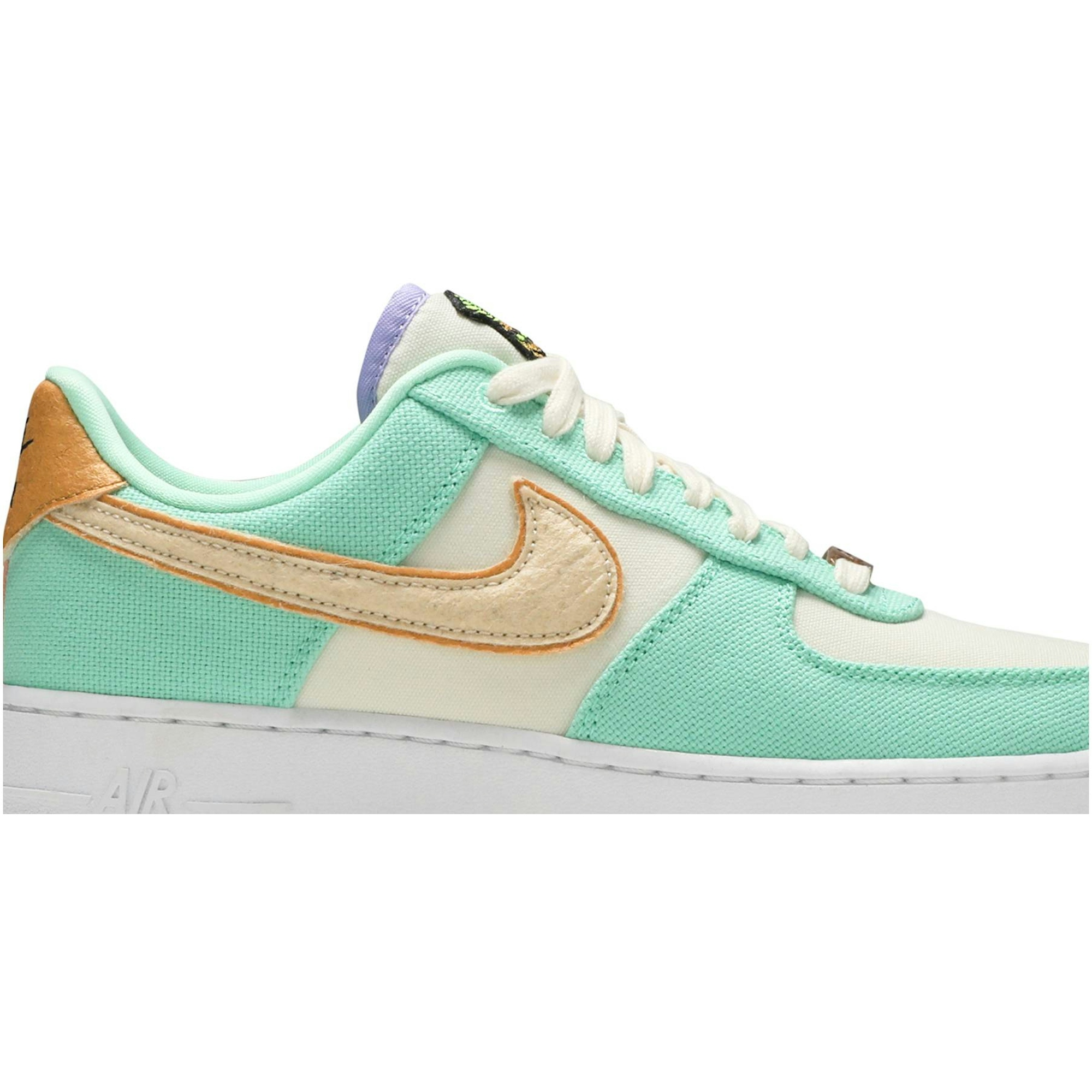 women-nike-air-force-1-07-lx-happy-pineapple-cz0268-300-izejz.jpeg