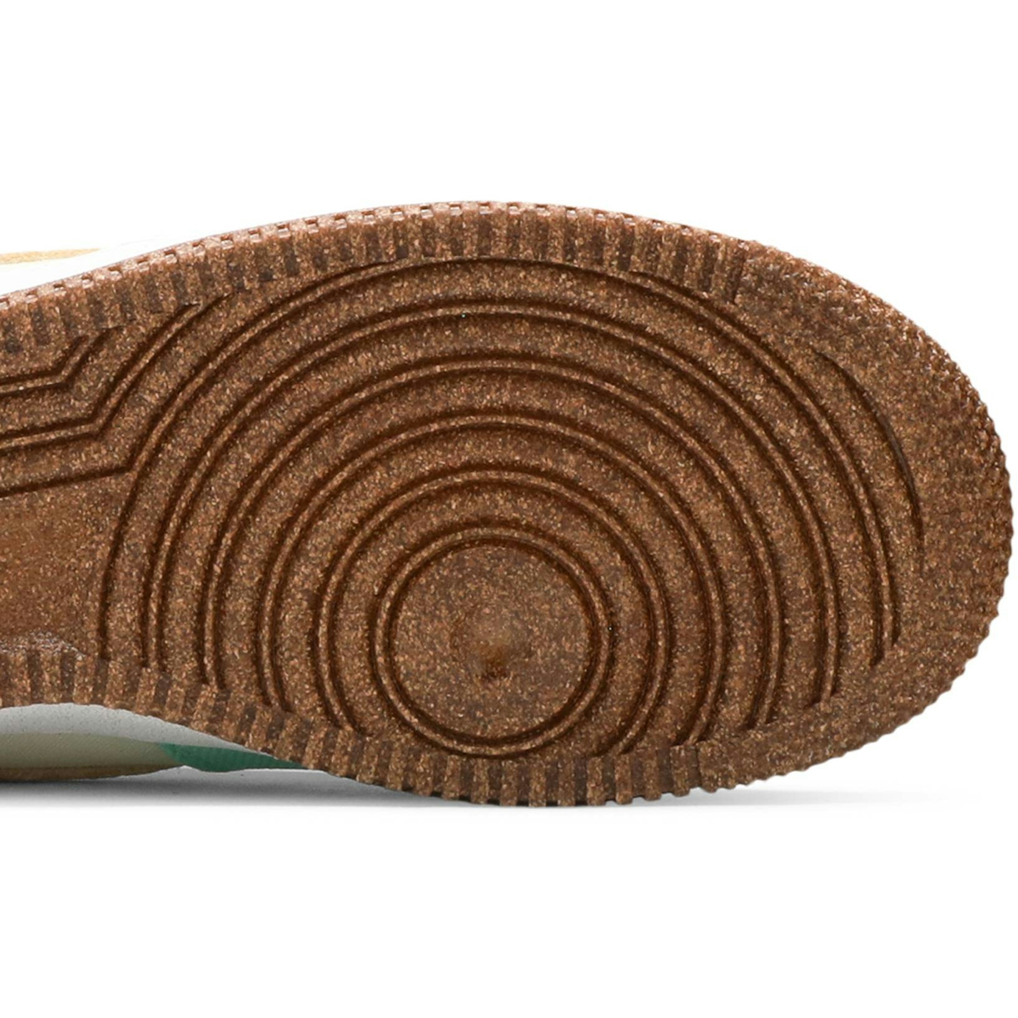 women-nike-air-force-1-07-lx-happy-pineapple-cz0268-300-lp7ev.jpeg