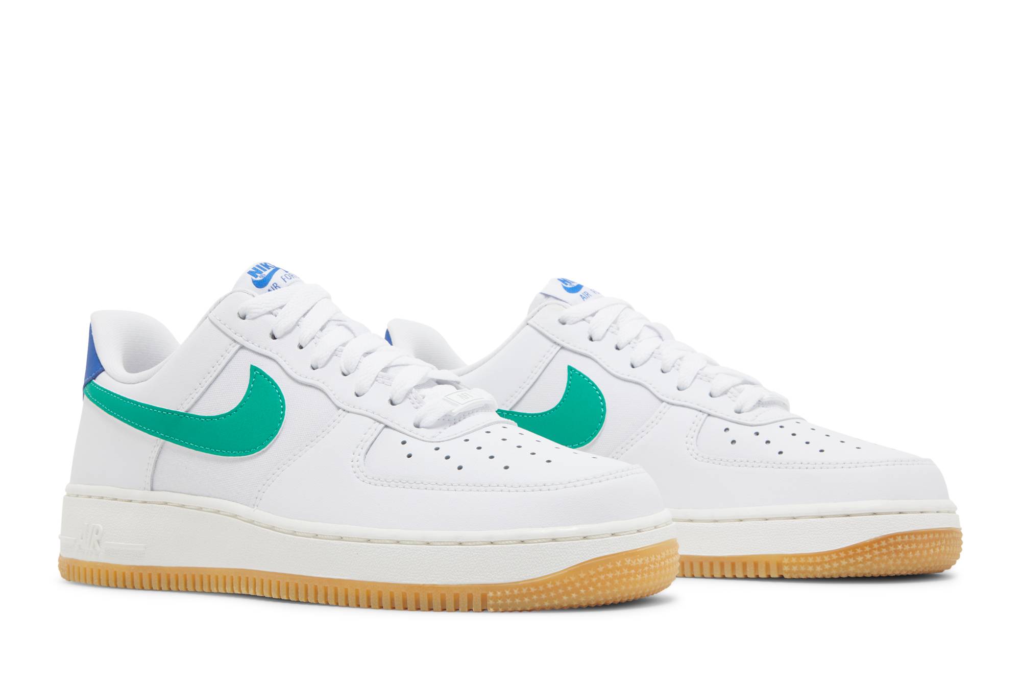 women-nike-air-force-1-07-white-stadium-green-dd8959-110-bnkho.jpeg
