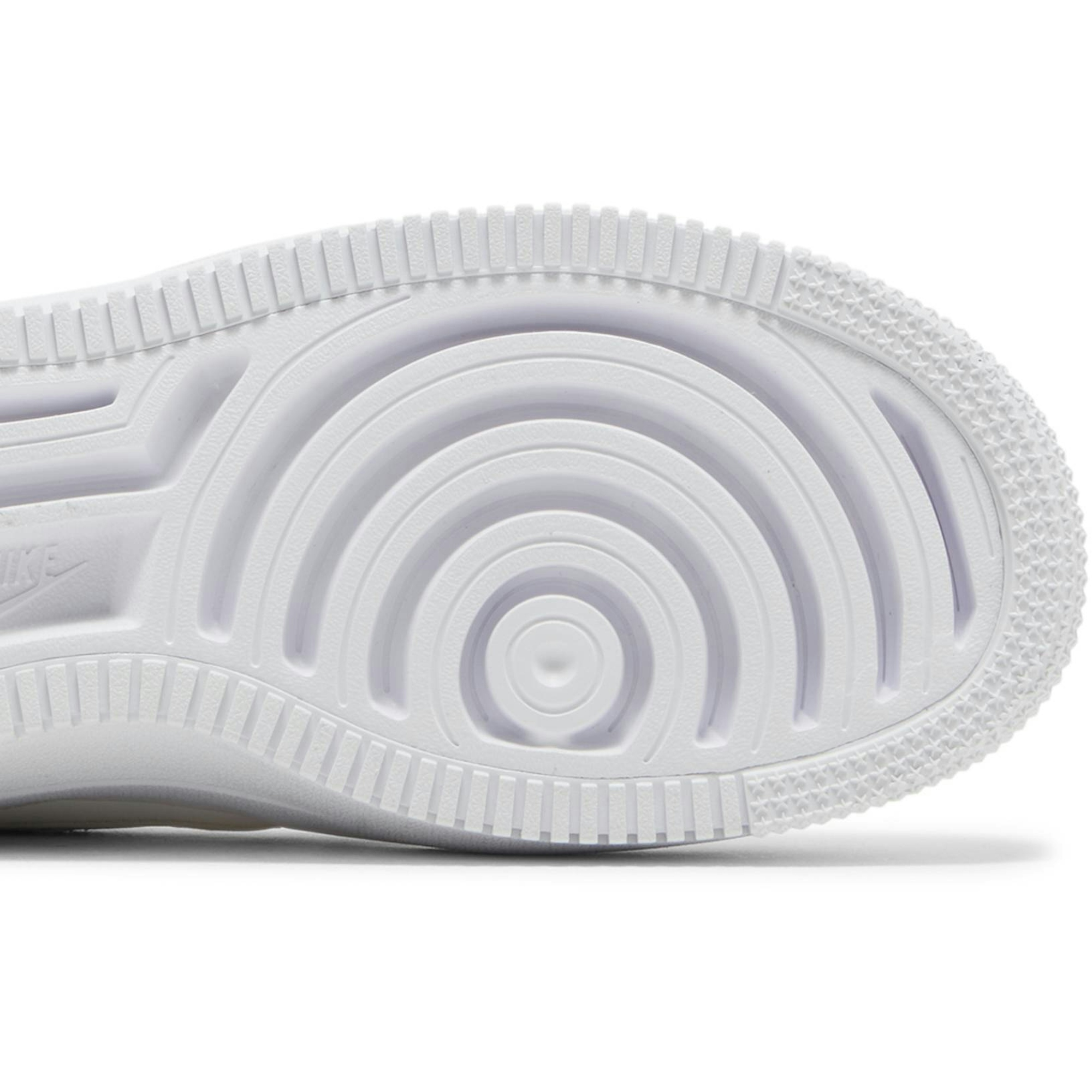 women-nike-air-force-1-pltaform-triple-white-dj9946-100-3ol8d.jpeg