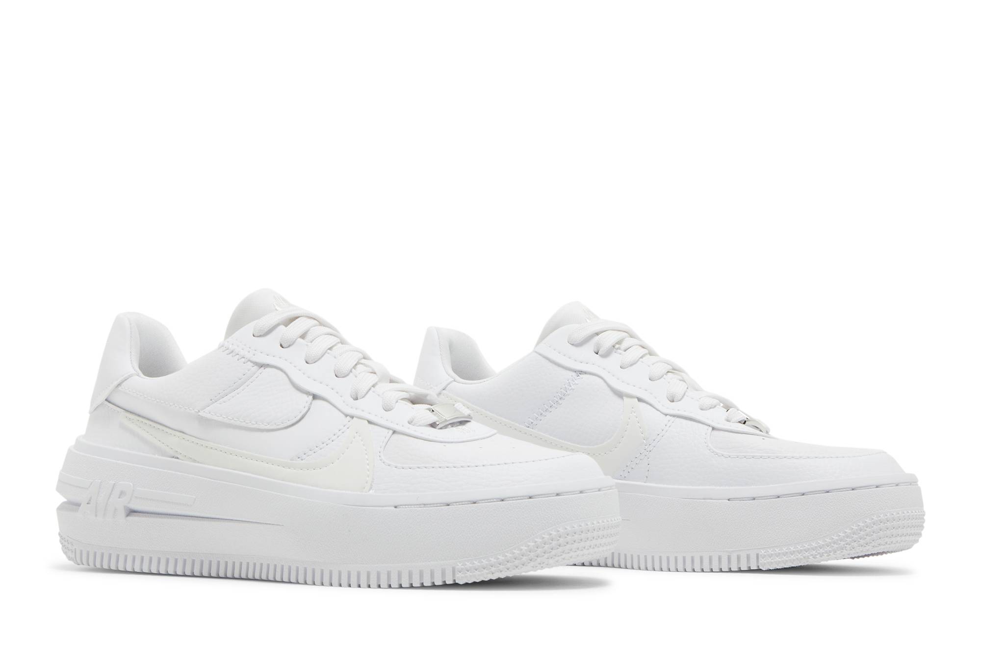 women-nike-air-force-1-pltaform-triple-white-dj9946-100-egbpx.jpeg