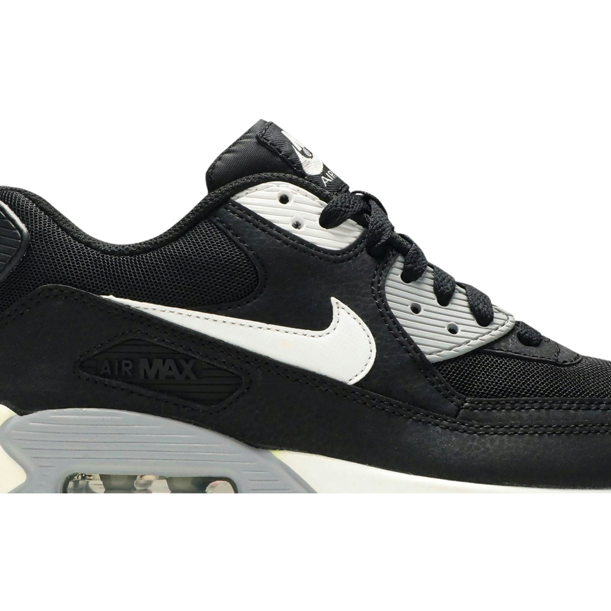 women-nike-air-max-90-essential-black-wolf-grey-616730-012-5aevd.jpeg