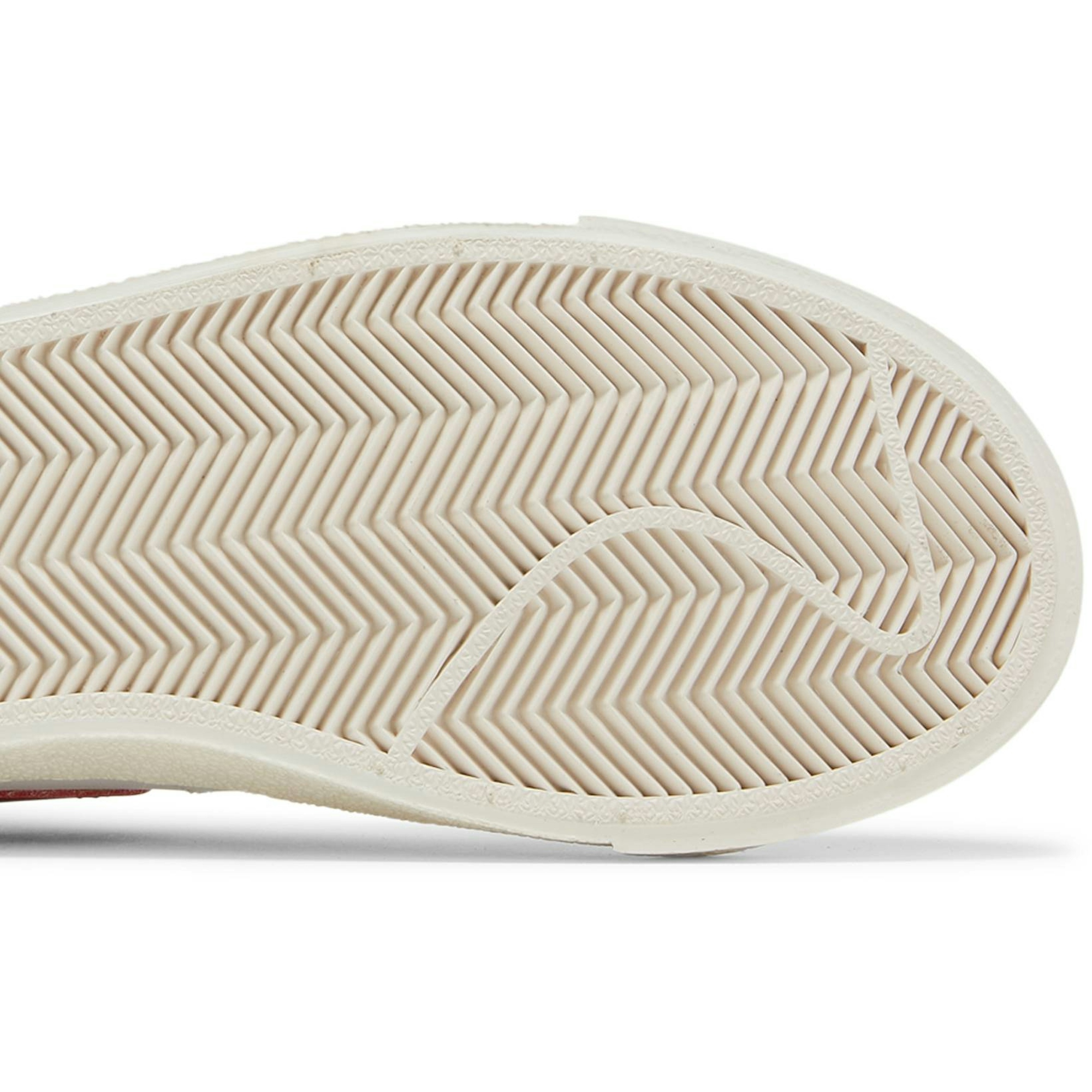 women-nike-blazer-low-77-white-team-red-dc4769-104-nicesnk-px1cn.jpeg