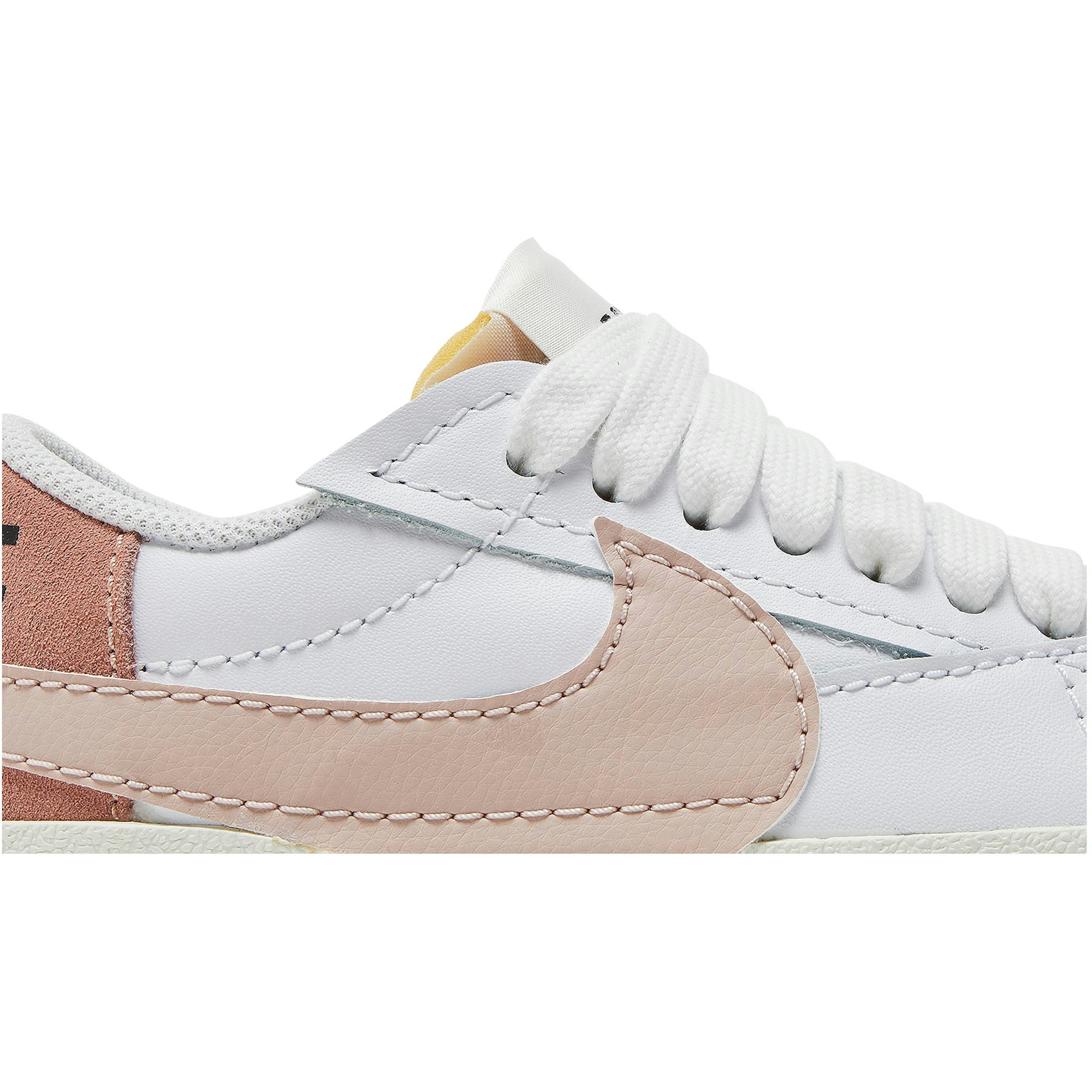 women-nike-blazer-low-jumbo-white-pink-dq1470-102-zqdew.jpeg