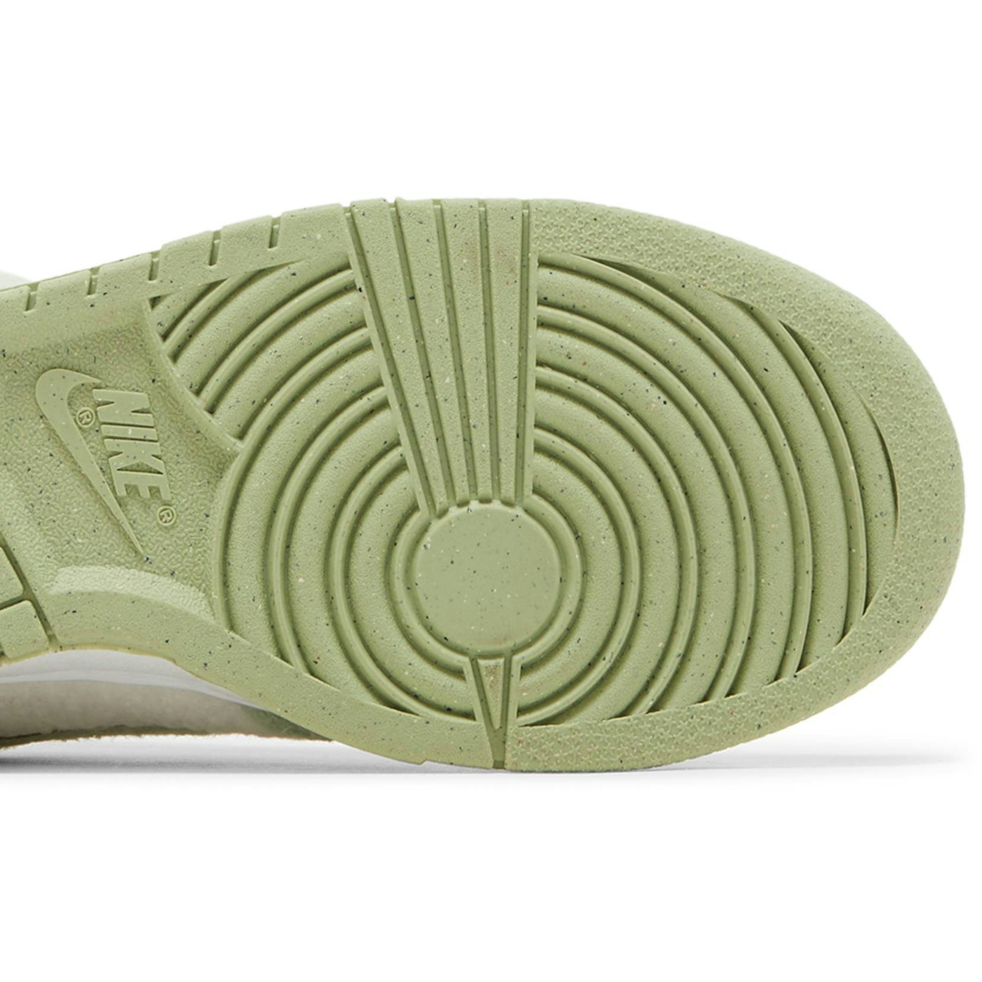 women-nike-dunk-low-fleece-honeydew-dq7579-300-v7ddy.jpeg