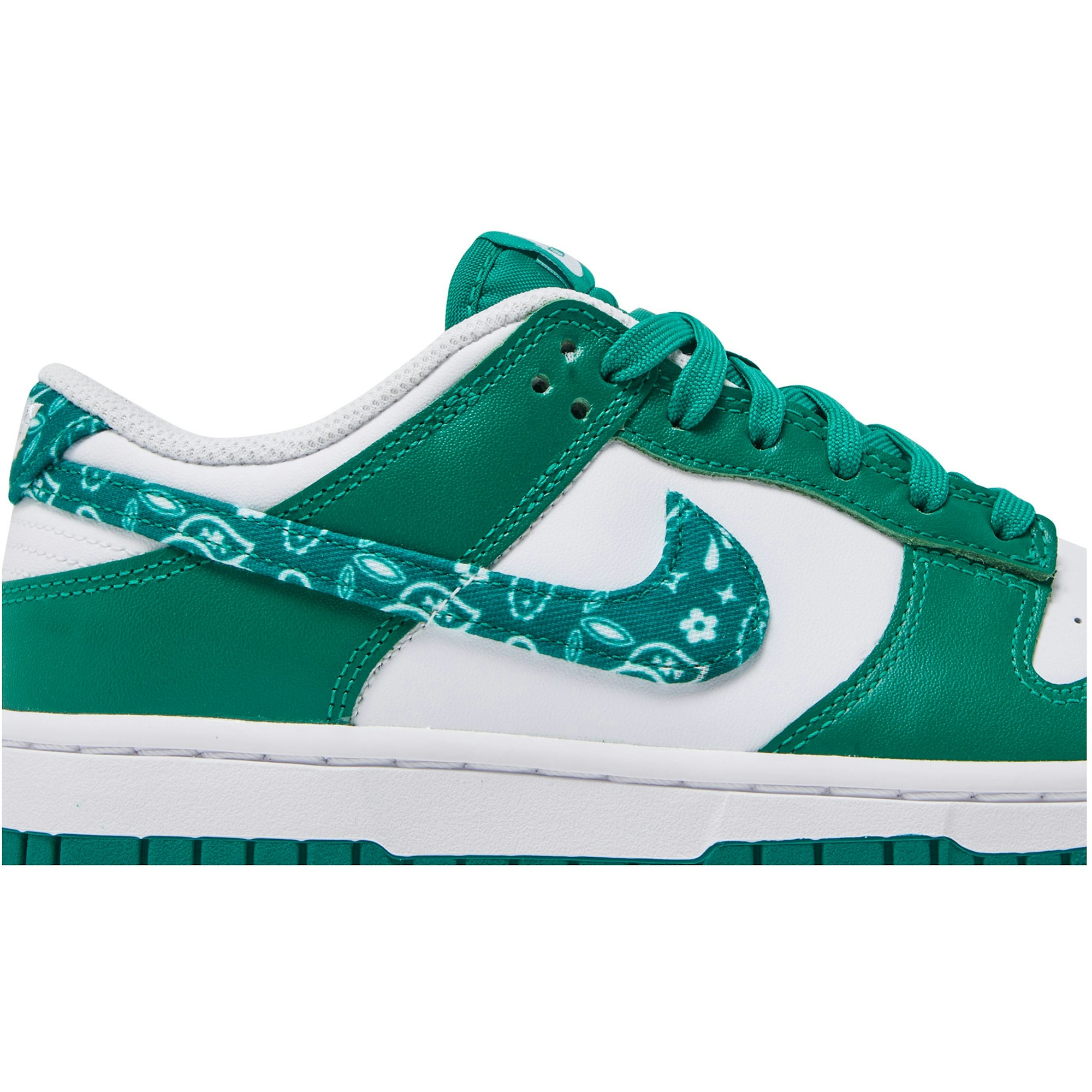 women-nike-dunk-low-green-paisley-dh4401-102-9putj.jpeg