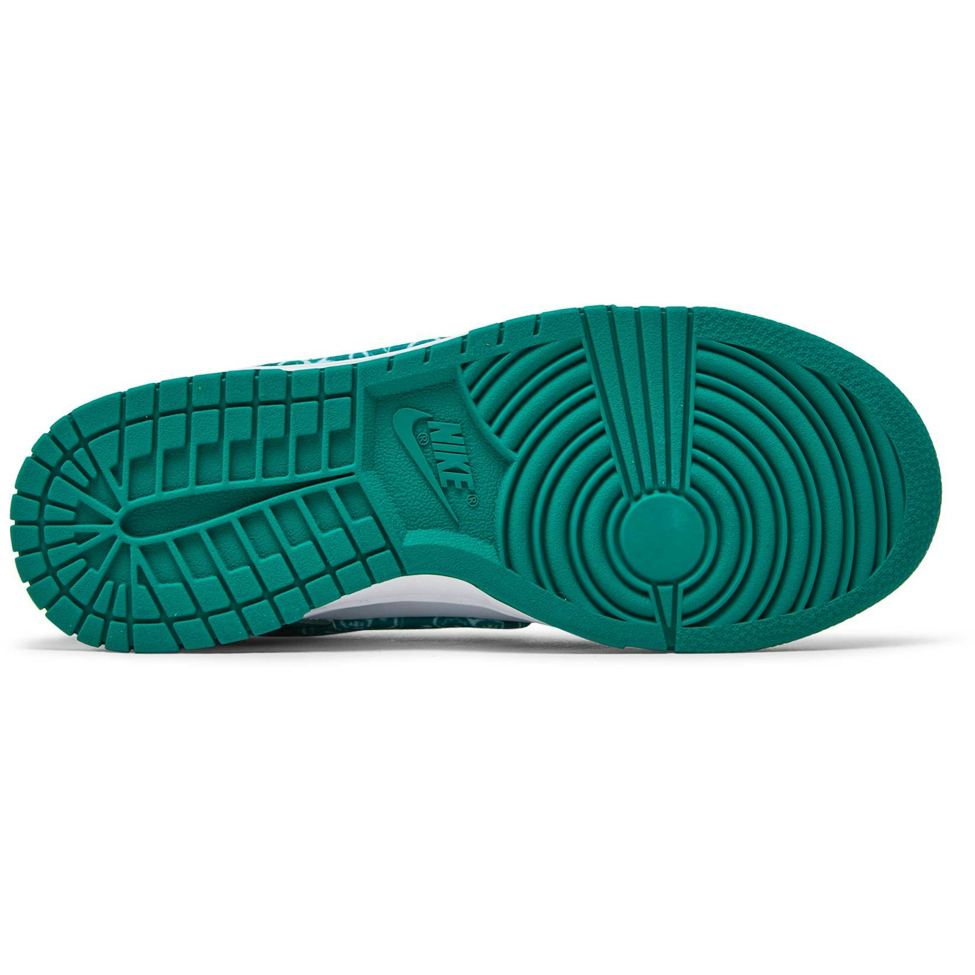 women-nike-dunk-low-green-paisley-dh4401-102-9weui.jpeg