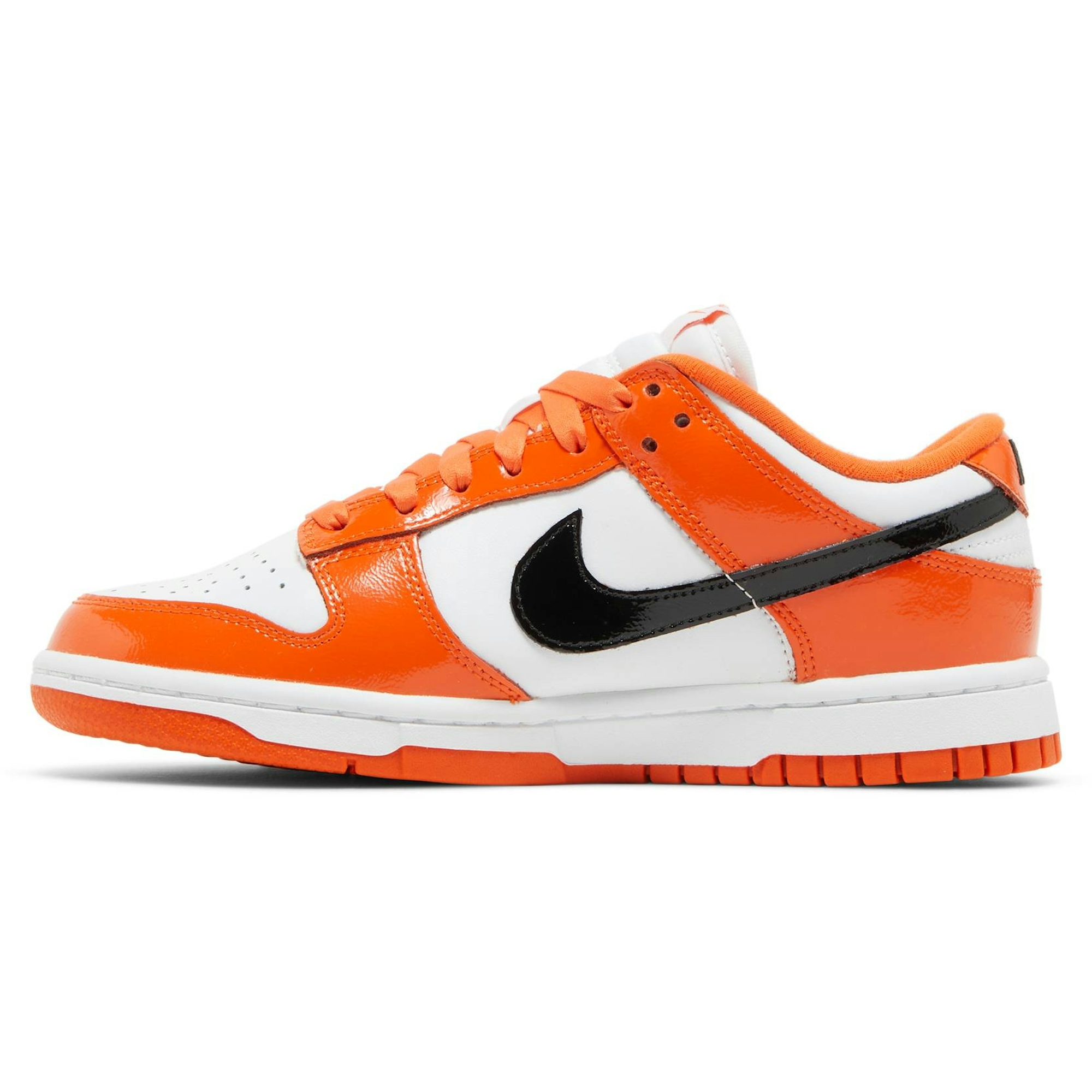 women-nike-dunk-low-halloween-dj9955-800-ttown.jpeg