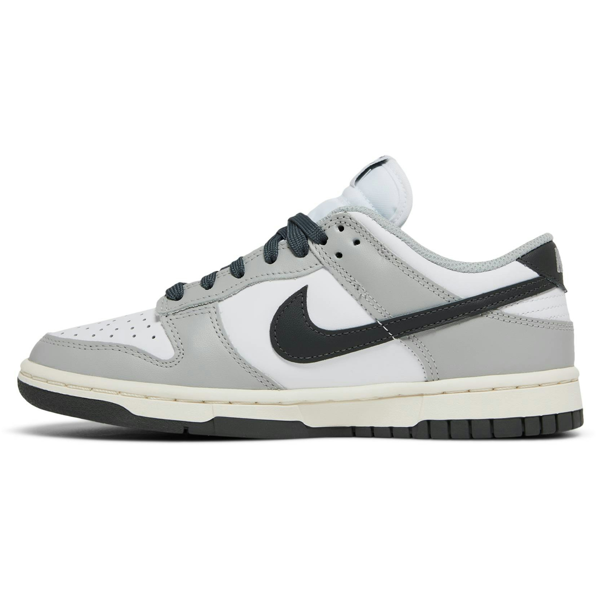 women-nike-dunk-low-light-smoke-grey-dd1503-117-exeof.jpeg
