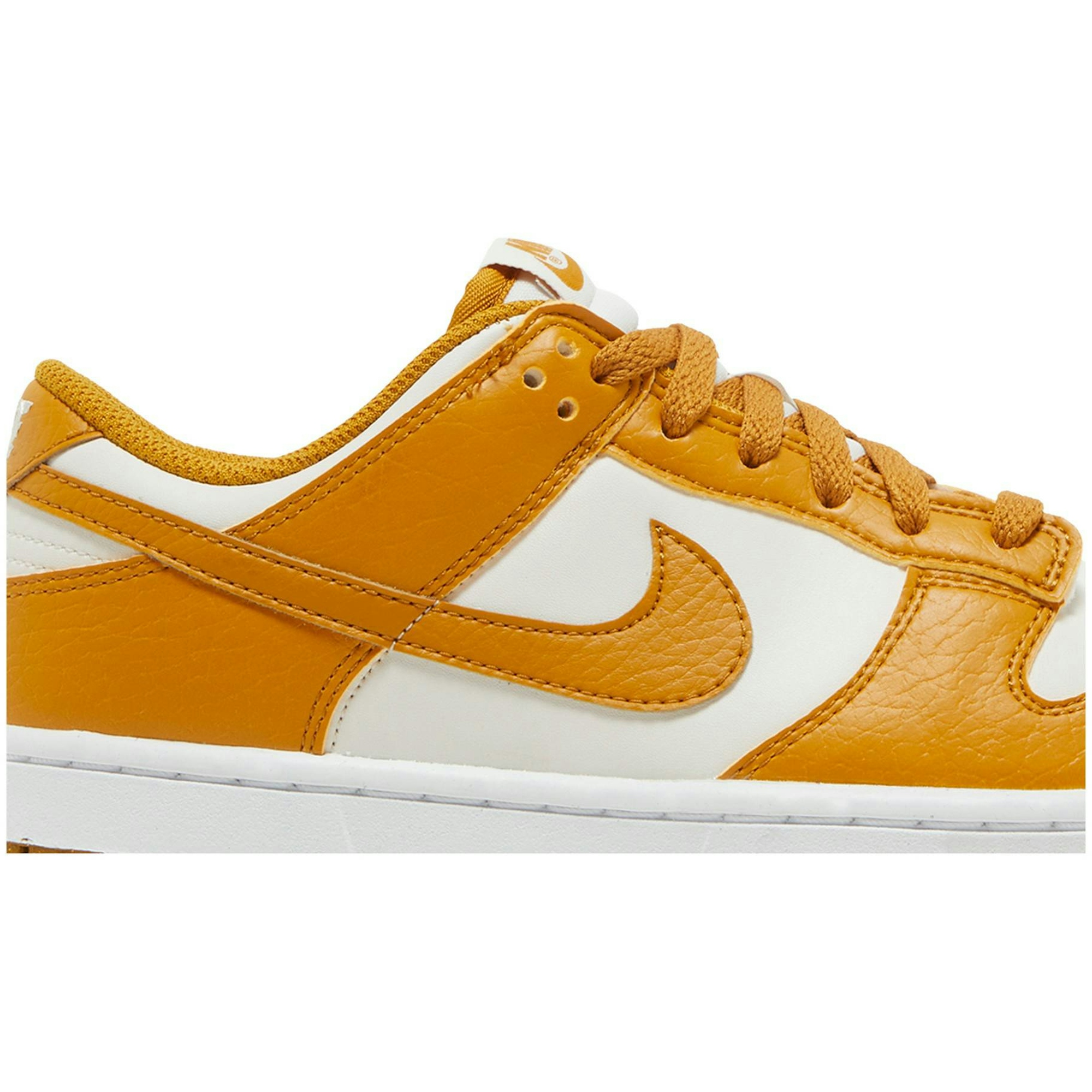 women-nike-dunk-low-next-nature-curry-dn1431-001-lsray.jpeg