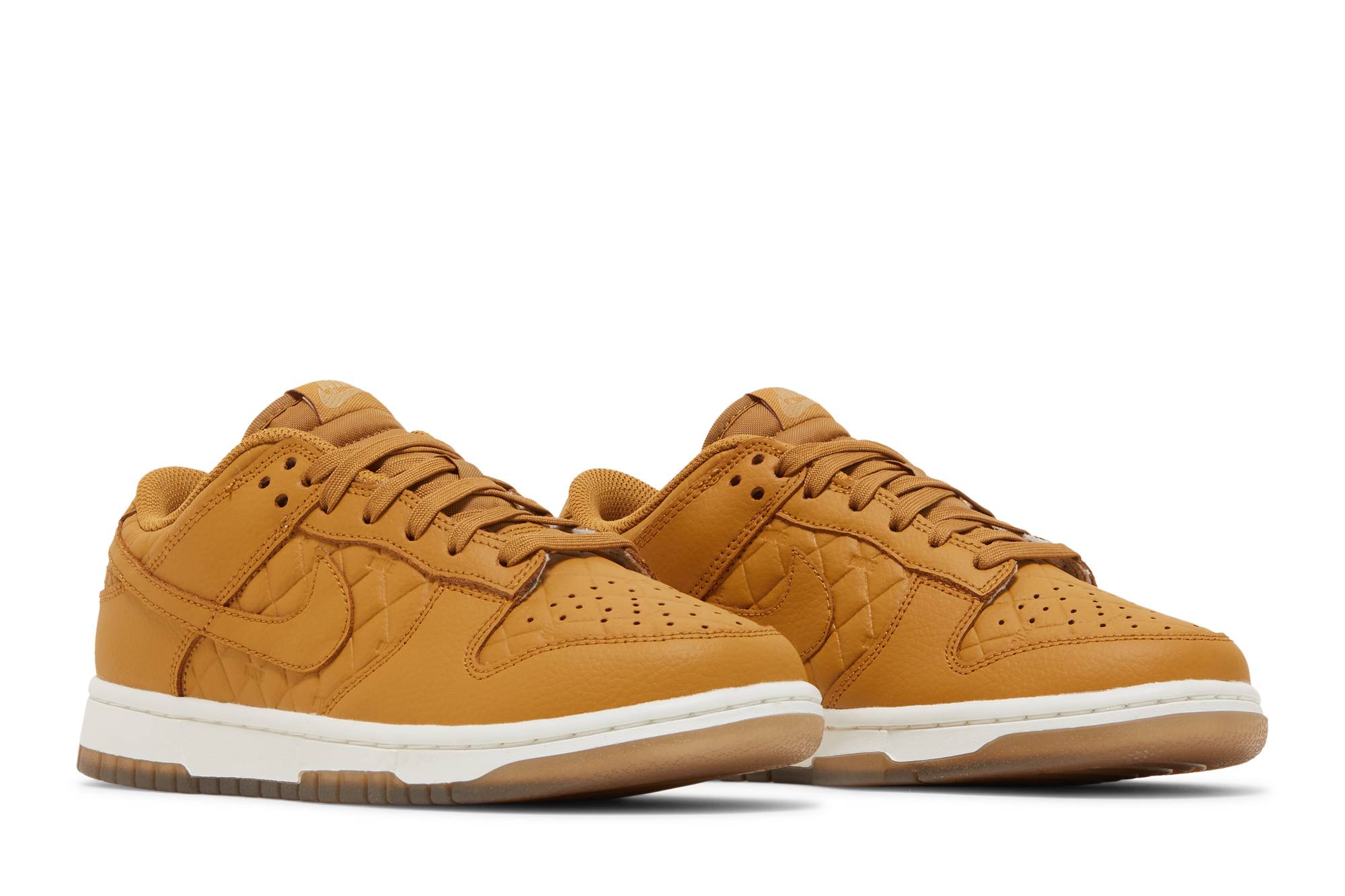 women-nike-dunk-low-quilted-wheatwmns-dx3374-700-2ox1x.jpeg