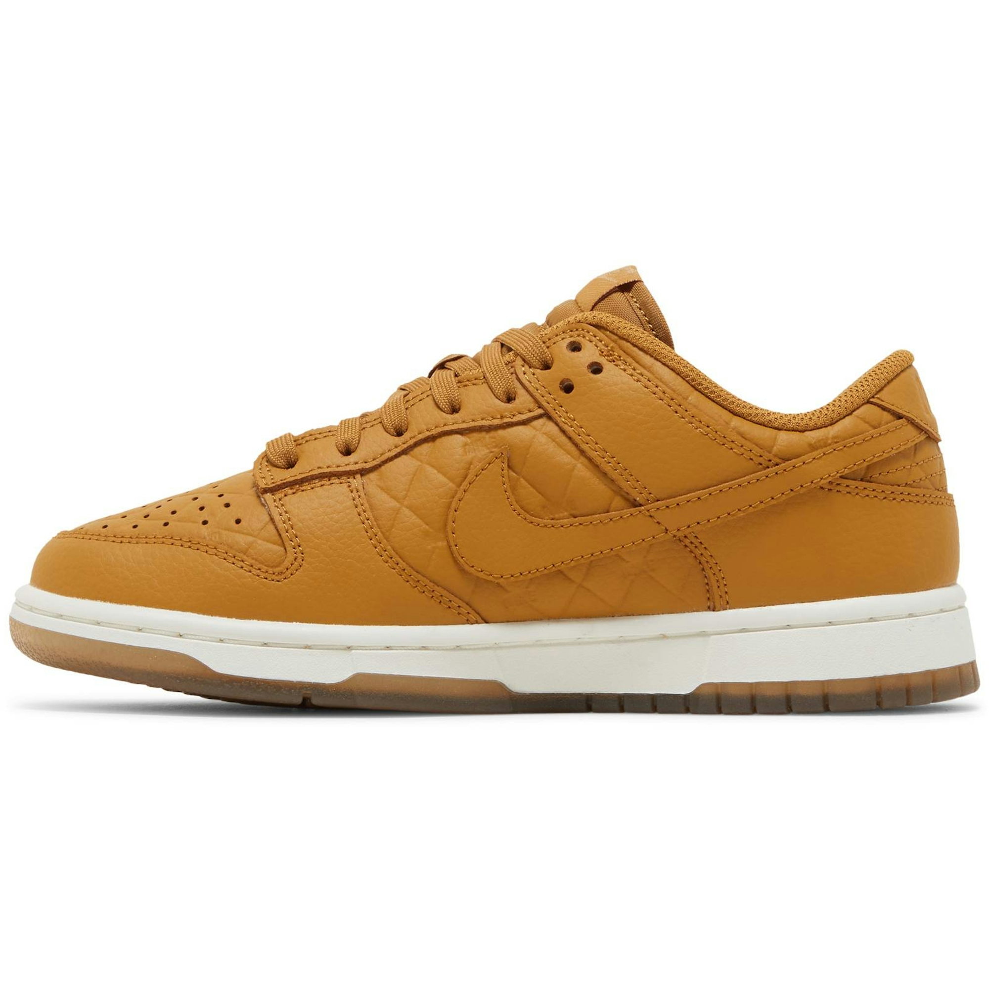 women-nike-dunk-low-quilted-wheatwmns-dx3374-700-xwugb.jpeg