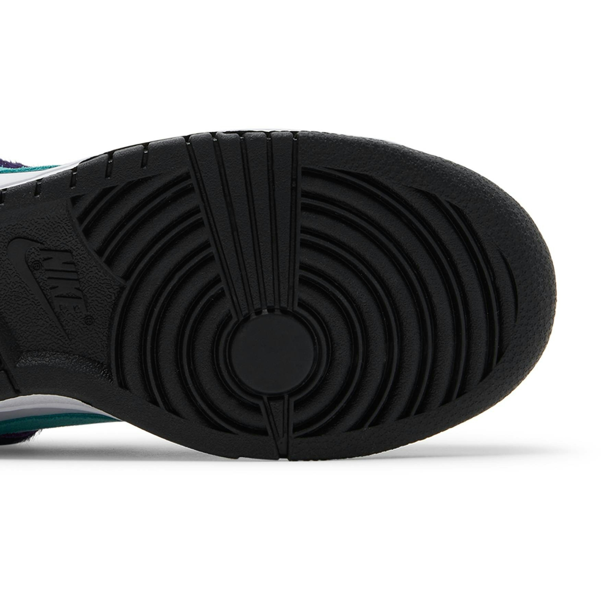 women-nike-dunk-low-se-safari-mix-dn3866-100-qvtbz.jpeg
