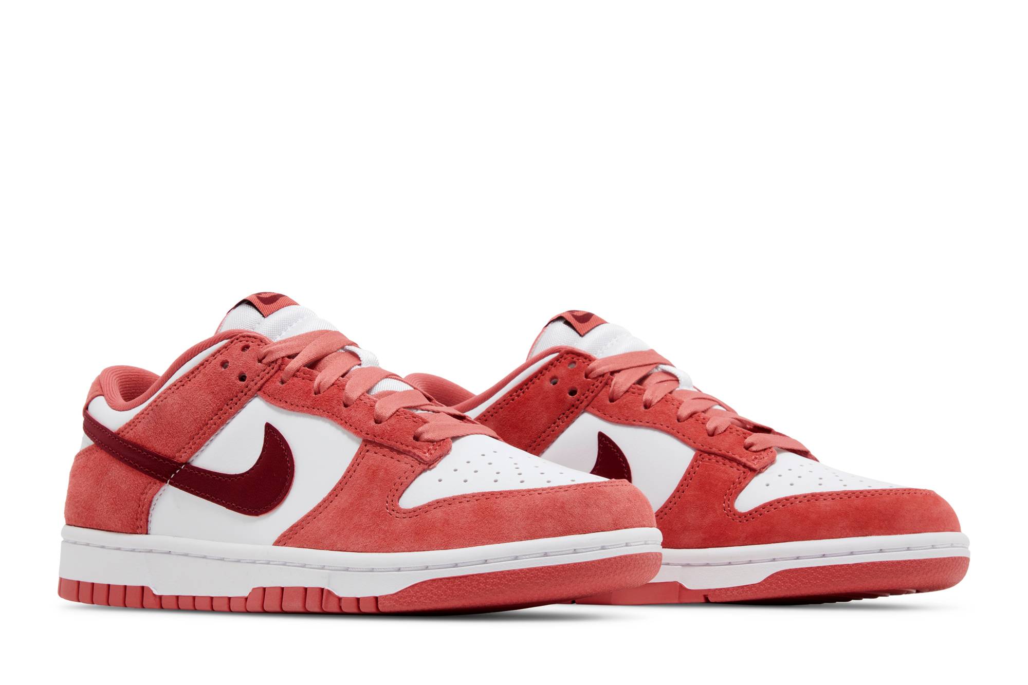 women-nike-dunk-low-valentines-day-2024-fq7056-100-nicesnk-zapkp.jpeg