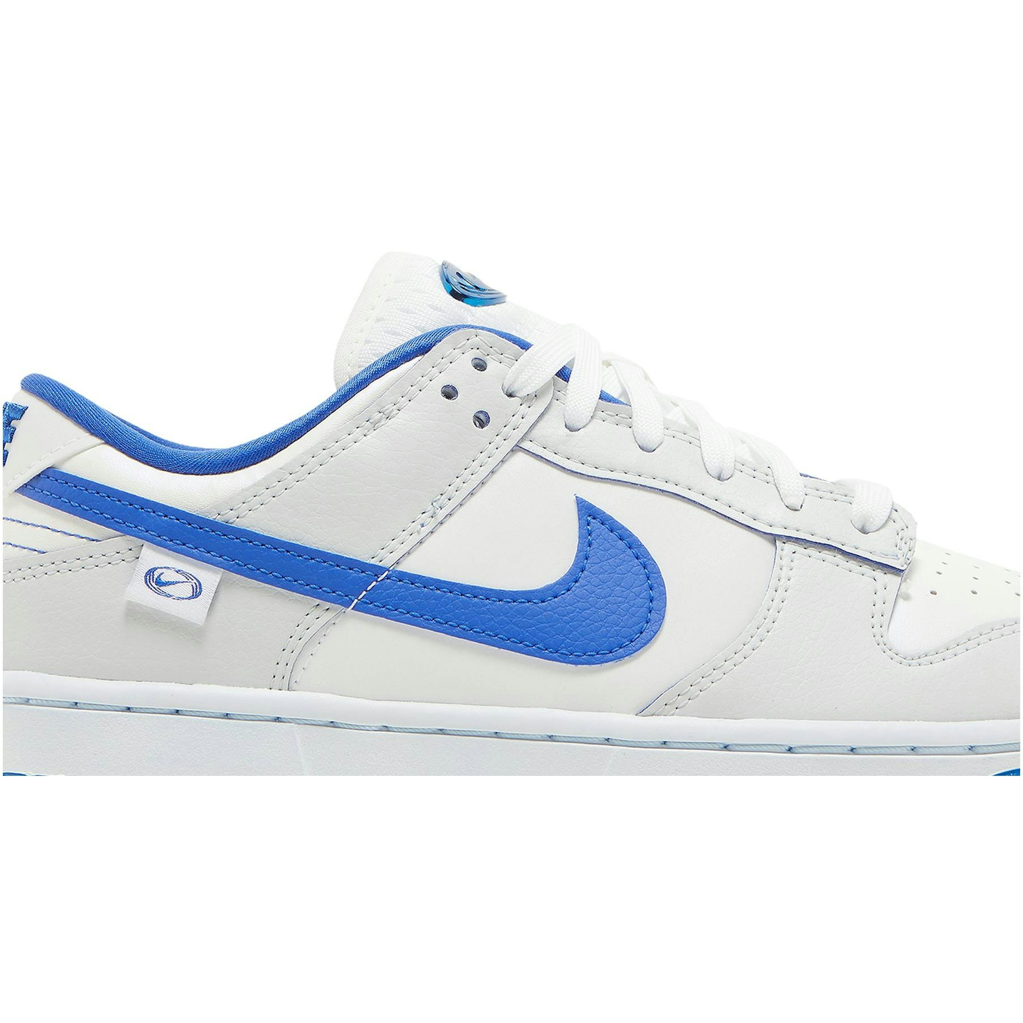 women-nike-dunk-low-worldwide-pack-white-game-royal-fb1841-110-nicesnk-ax5j4.jpeg