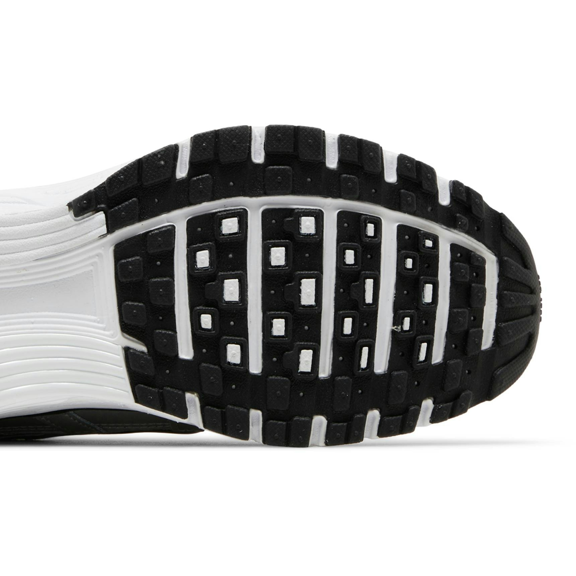 women-nike-p-6000-metallic-silver-fd9876-101-nicesnk-ttt45.jpeg