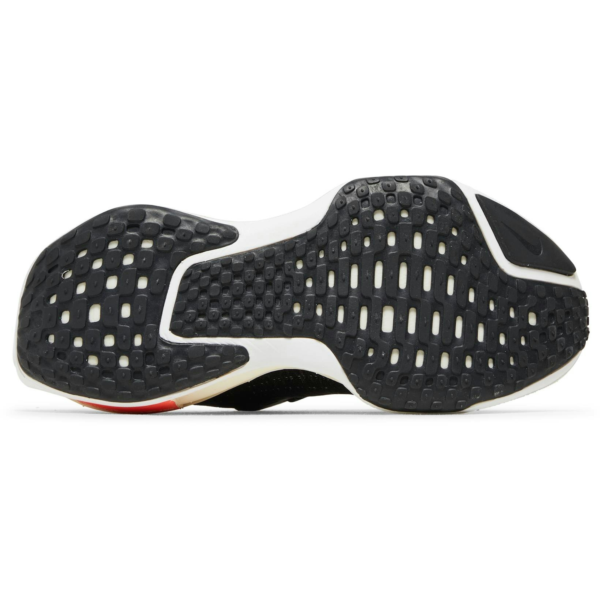 women-nike-zoomx-invincible-3-black-white-dr2660-001-nicesnk-l62w7.jpeg