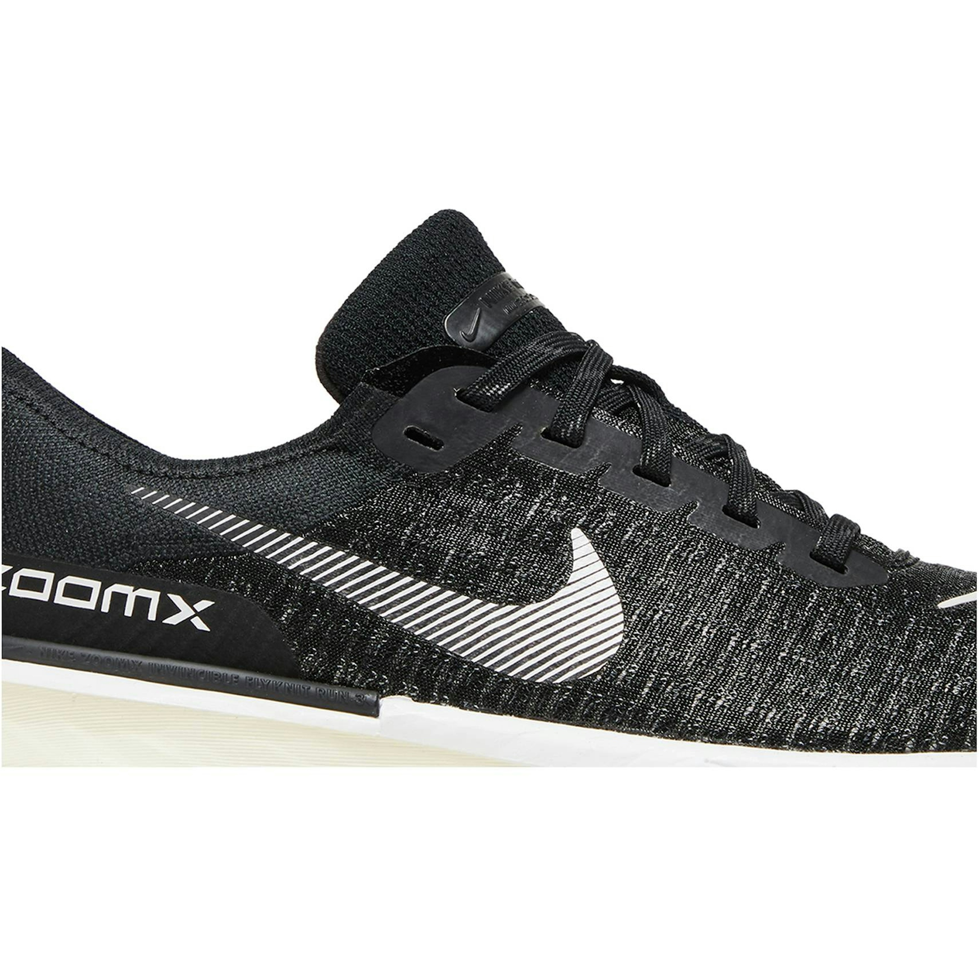 women-nike-zoomx-invincible-3-black-white-dr2660-001-nicesnk-oa2us.jpeg