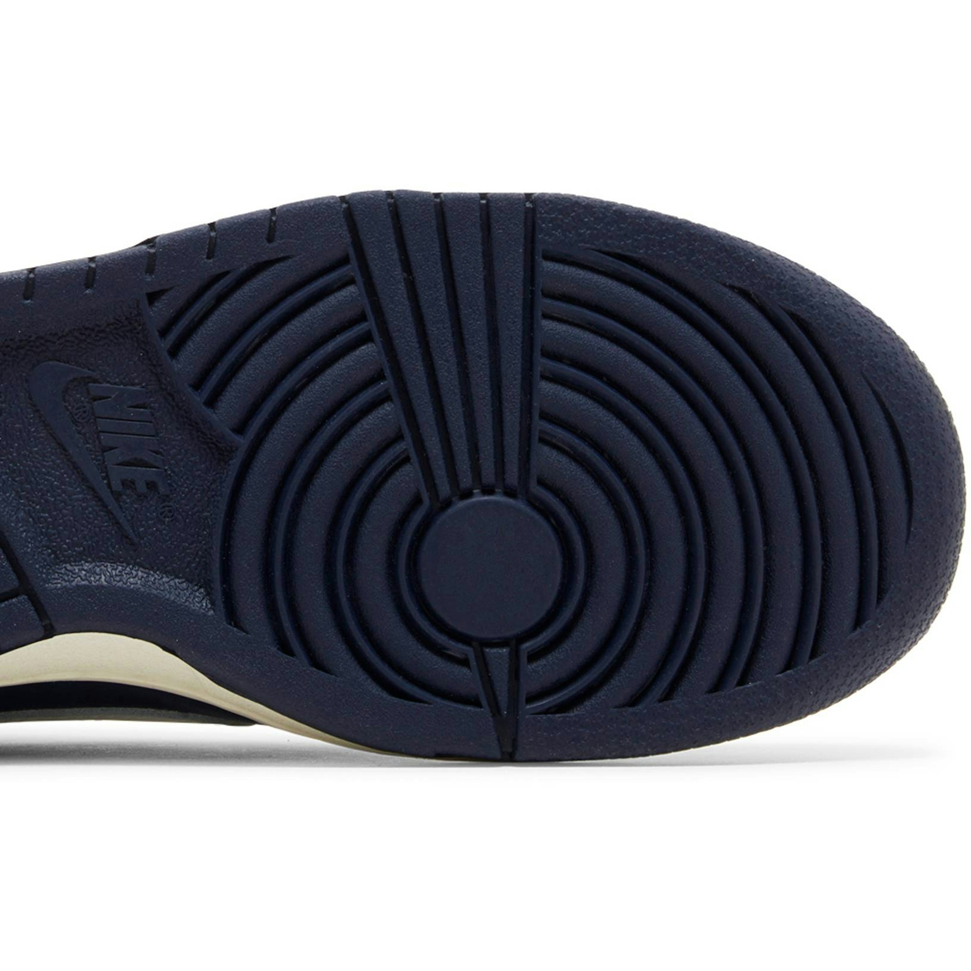 youth-nike-dunk-low-football-grey-midnight-navy-fb9109-002-43jp2.jpeg
