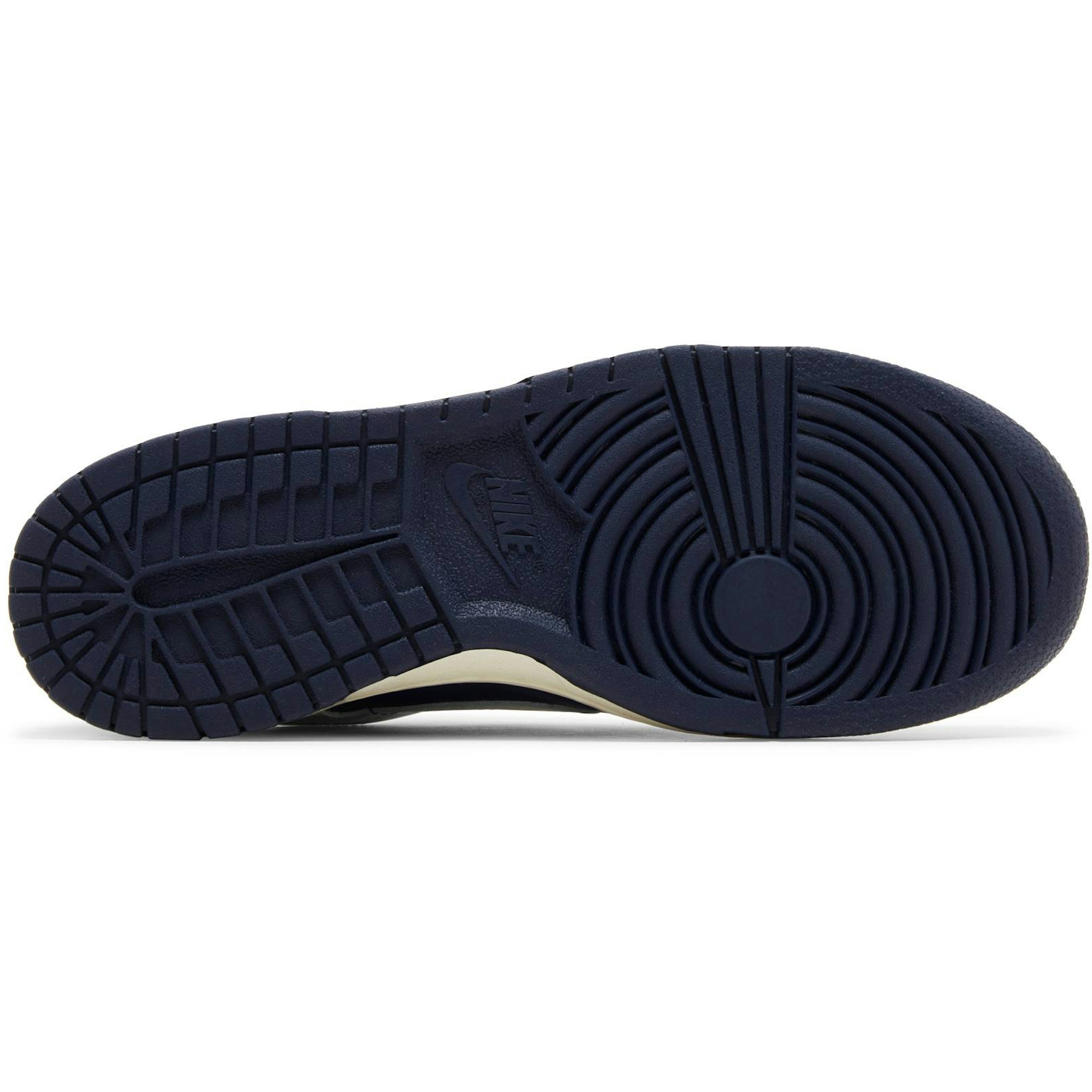 youth-nike-dunk-low-football-grey-midnight-navy-fb9109-002-sdsn8.jpeg