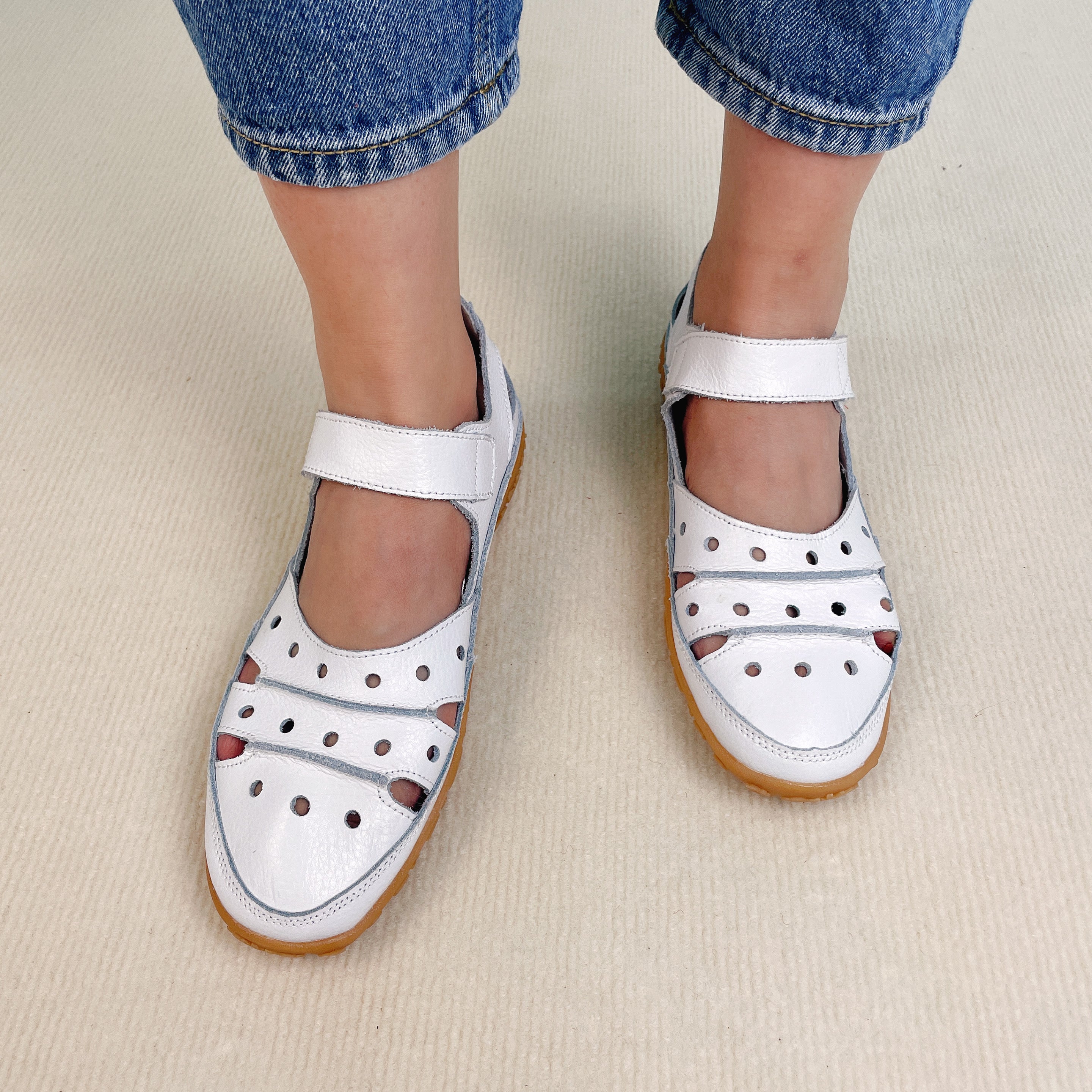 Stride Harmony Hollow Hook Flat Sandals - Image 7