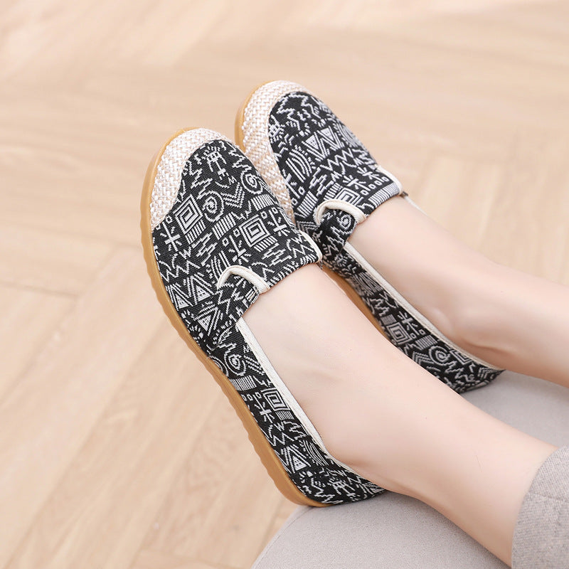 2023 Spring and Summer Cloth Shoes Women's Flat-heeled Shallow Mouth Slip-on Lazy Mother Shoes - Image 11