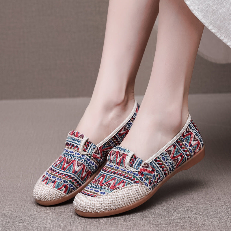 2023 Spring and Summer Cloth Shoes Women's Flat-heeled Shallow Mouth Slip-on Lazy Mother Shoes - Image 4
